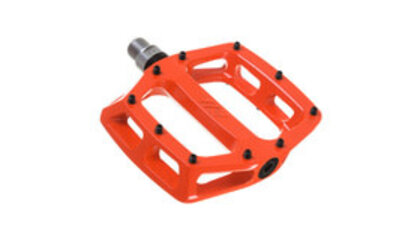 DMR V-12 Platform Pedals - 9/16"